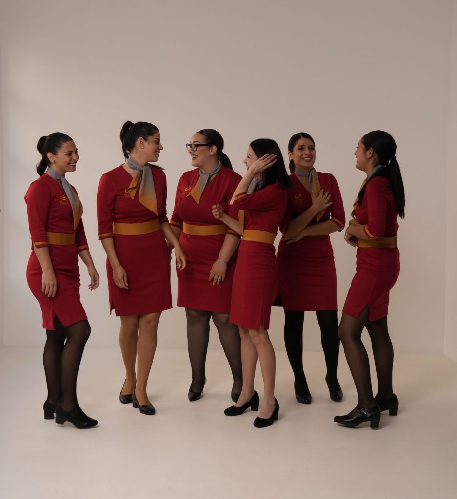 Alumnas de Élite AirCrew con uniforme de TCP preparándose para un Recruitment Day