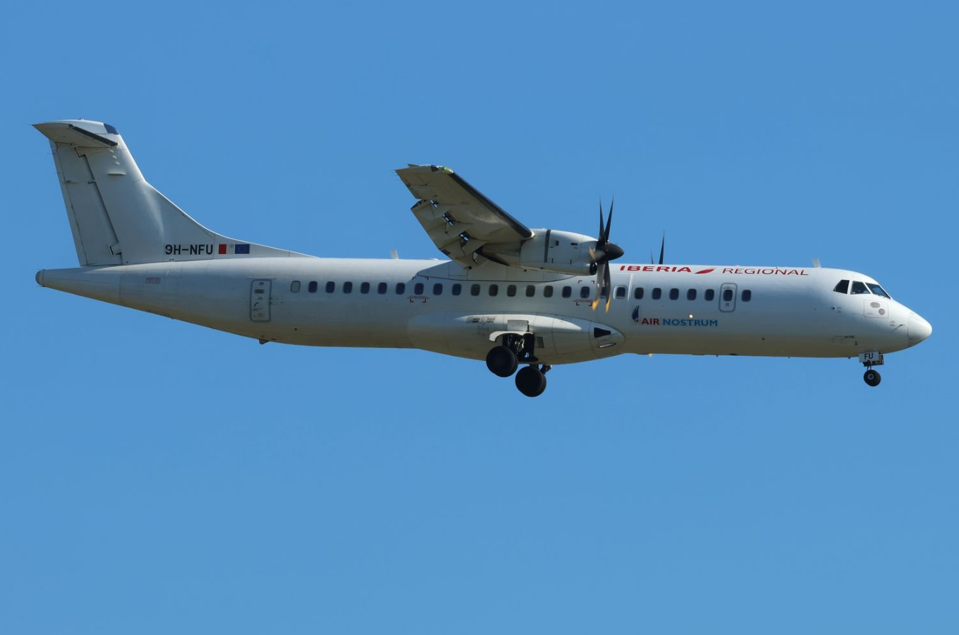 Avión de Melair